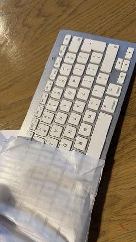 Wireless Mouse and KB066 Omoton Keyboard Set - Picture 4 of 4