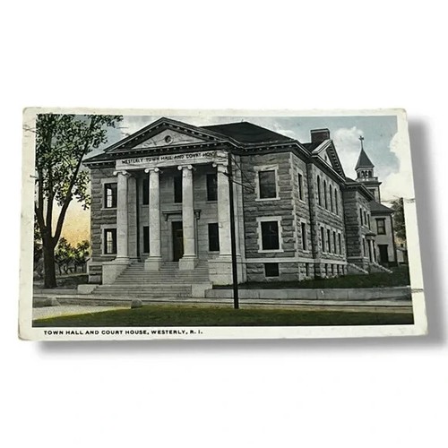 AK Rathaus und Hofhaus Westerly Rhode Island um 1920 weißer Rand C245