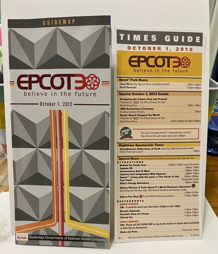 Disney Epcot 30th Anniversary Cast Pin LE1000 And Map & Times Guide 10/1/2012 - Picture 3 of 3