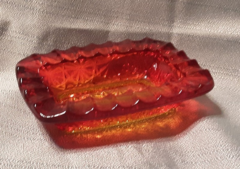 Gorgeous Vintage Amberina Rectangular Ashtray, Button & Daisy Pattern