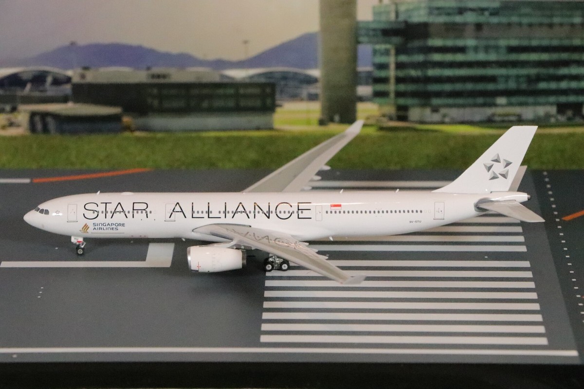 1:400 Singapore Airlines A330 - Star alliance | eBay
