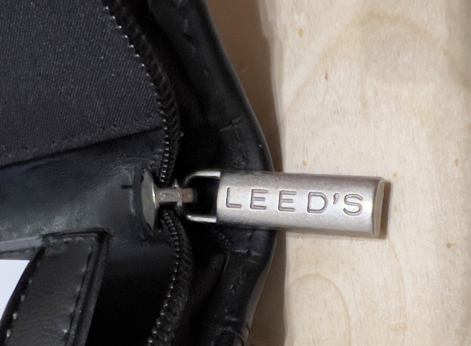Leed's Zip up Palm organizer faux black leather cell phone case Fancy Notebook