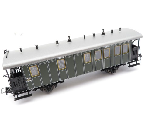 360H0 /4 - Roco H0 - Personenwagen 2.Kl / Post grün K.Bay.Sts.B. 18135 - top | Condition: Gebraucht