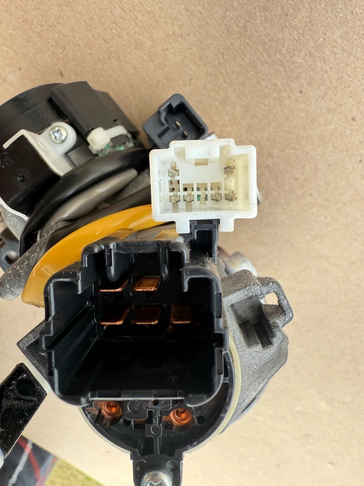 2014-2024 MITSUBISHI OUTLANDER SPORT INTERRUPTOR DE BLOQUEO DE ENCENDIDO CILINDRO CON LLAVE OEM Foto 3 de 4