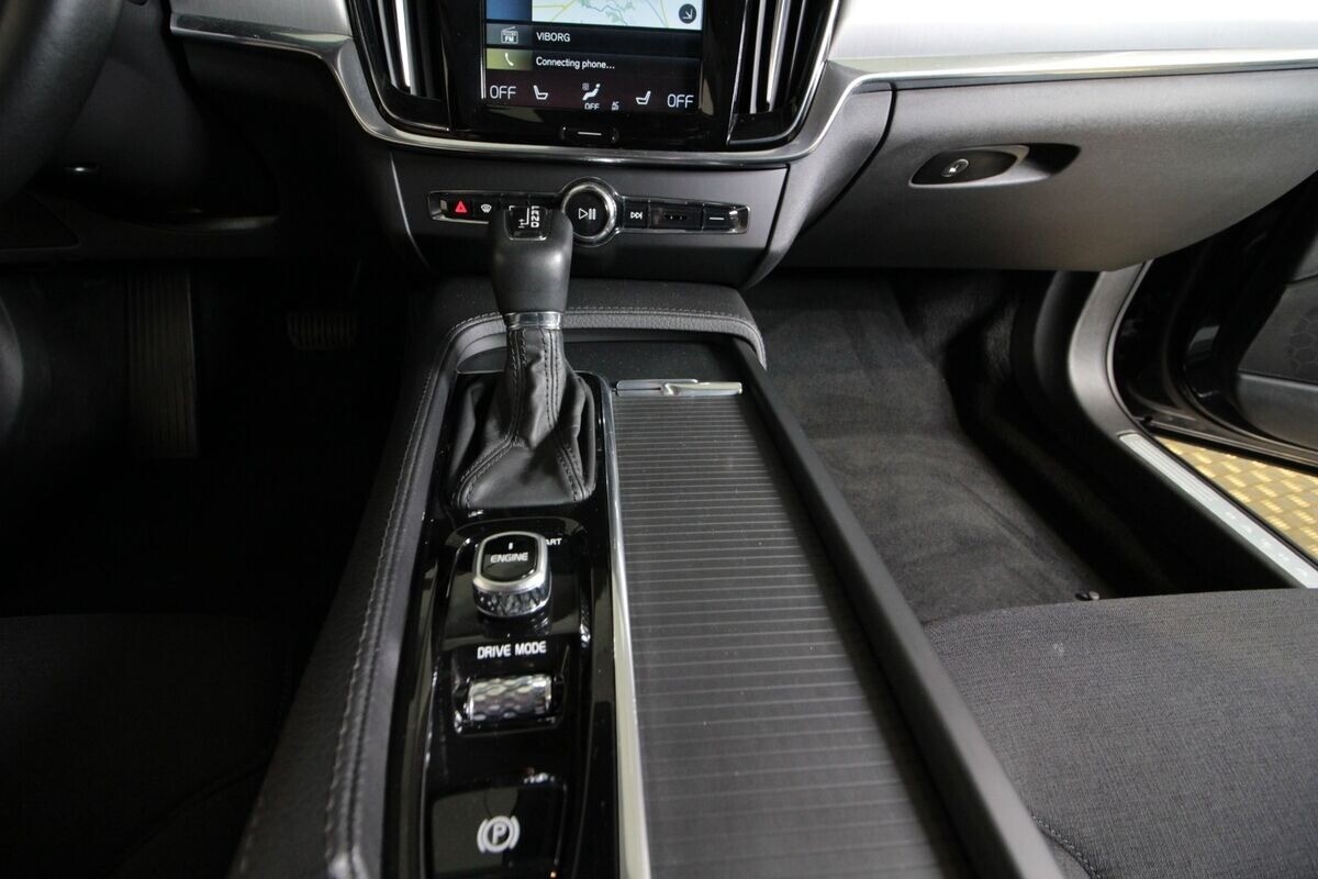 Volvo V90 2,0 D4 190 Momentum aut. Van