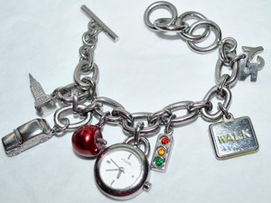 Fossil Women S New York City Theme Charm Bracelet Watch Es 1344 Ebay