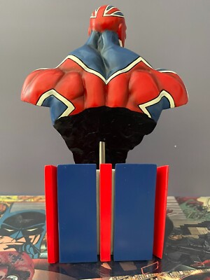 ✷ CAPTAIN BRITAIN MARVEL MINI-BUST CptBritian__scaled_600.jpg