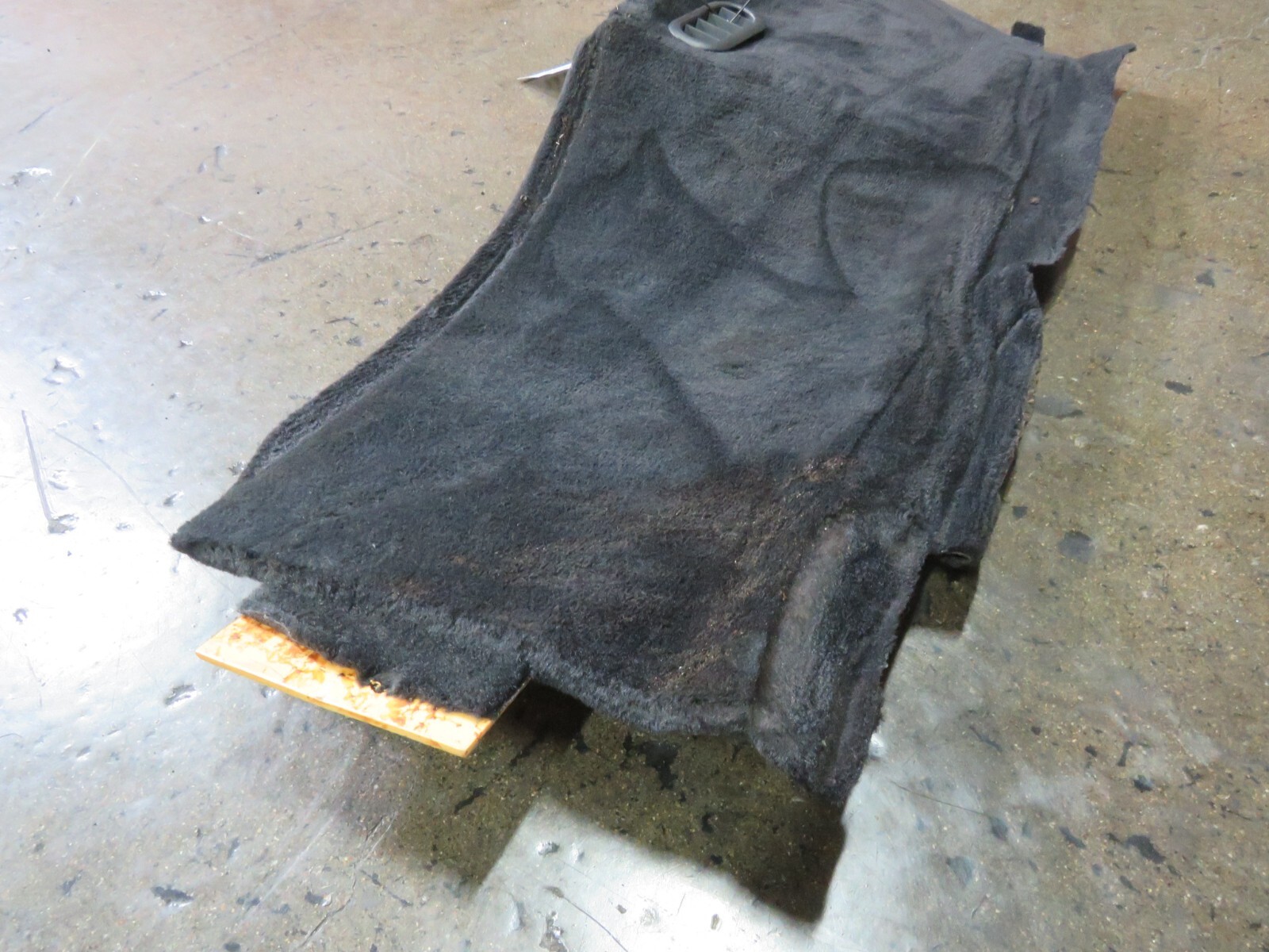 Ferrari 575, RH, Right, Console Side Carpet, Cracked, Used, P/N 66087800