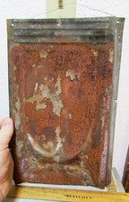 ancien bardeau en étain galvanisé gaufré toit de grange, décor rouillé étain, 14 x 9,25