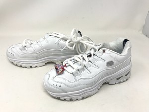 2250 skechers