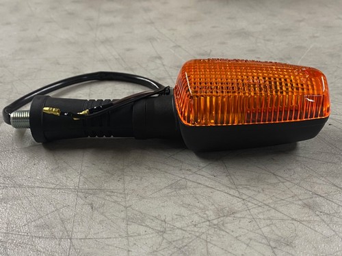 REAR FLASHER LIGHT ASSY 1, LEFT, 1UF-83330-00-00 - Picture 3 of 5