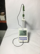 HANNA Instruments Edge pH Meter.     Ref 02:26