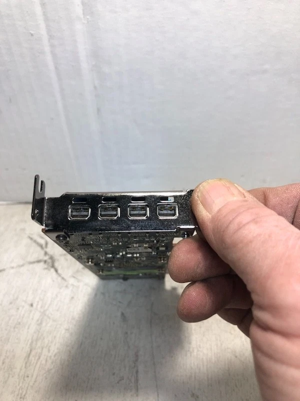 AMD Radeon Pro WX4100 4GB Graphics Video Card (w/ Fan and Heatsink) Pre-owned - Image 2 of 4