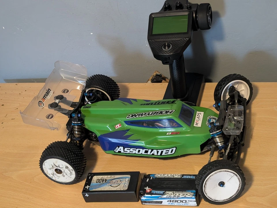 Team Associated RC10 B6.4 1/10 Electric Off Road 2WD Buggy with Electronics - Image 2 of 4