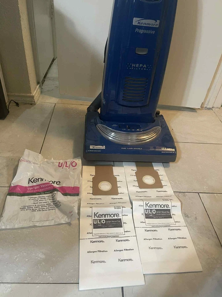 Aspiradora vertical Kenmore 116.33613300 - ¡Potente limpieza + 2 bolsas adicionales! Foto 2 de 4