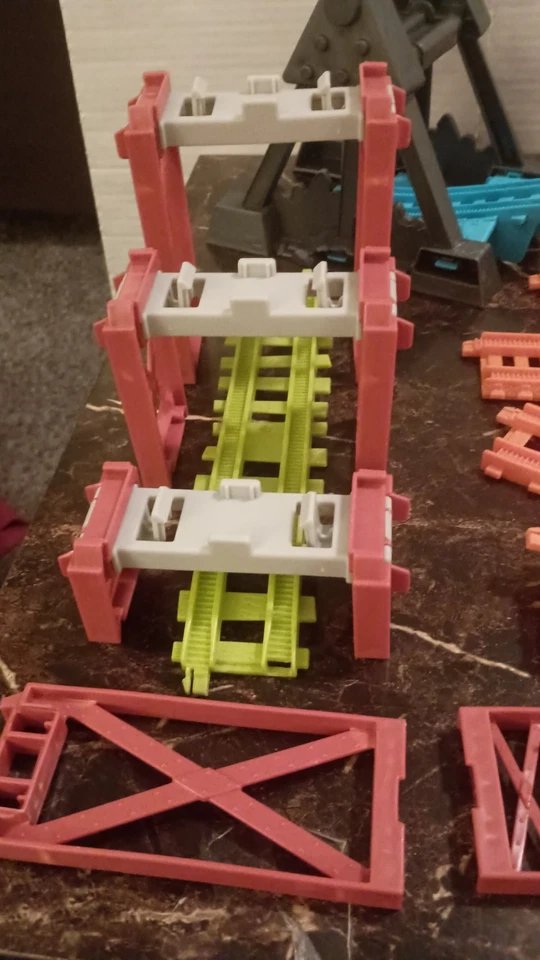 Thomas & Friends Train Trackmaster lot of pieces & 1 Train / Gullane Mattel  - Image 3 of 4