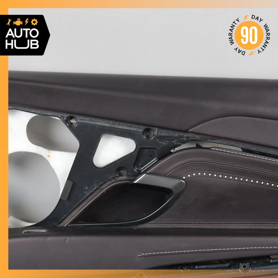 Painel de porta 17-23 Aston Martin DB11 frente direita marrom HY535712A FABRICANTE DE EQUIPAMENTO ORIGINAL - Imagem 3 de 4