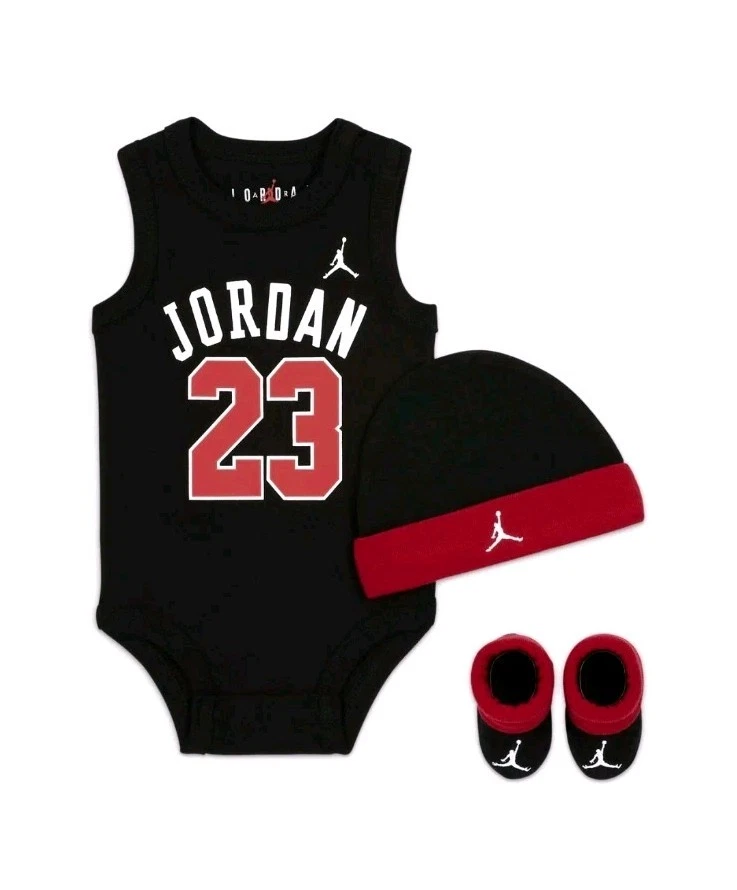3 Piece Nike Air Jordan Baby Boys Outfit / Gift Set, 0-6 Months, Jersey Hat (MP)
Opens in a new wind