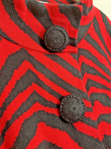 Hannah Red Zebra Print Knit Sweater Jacket Black Buttons Sz M - Picture 4 of 11