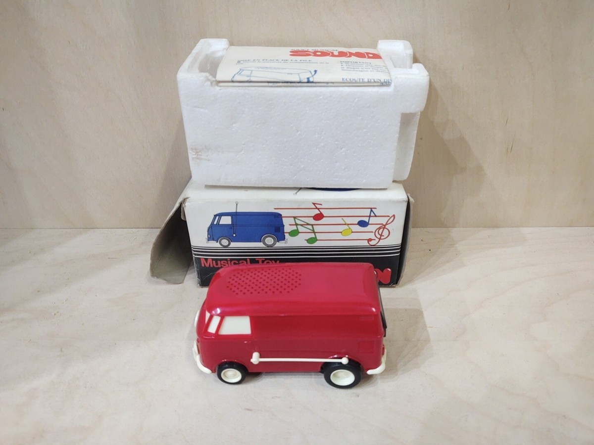 Tamco Japan Soundwagon VW Bus Record Player TURNS ON DOES NOT MOVE