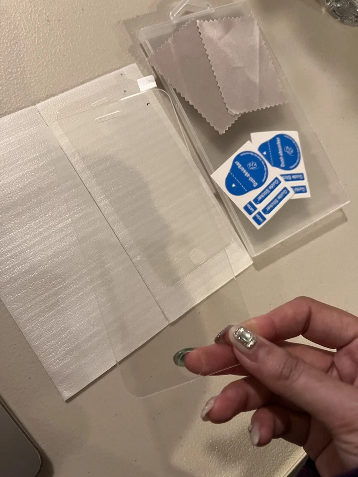 iPhone 6s 6 Screen Protector 2pcs Set / New With Clear Case - Image 2 of 4