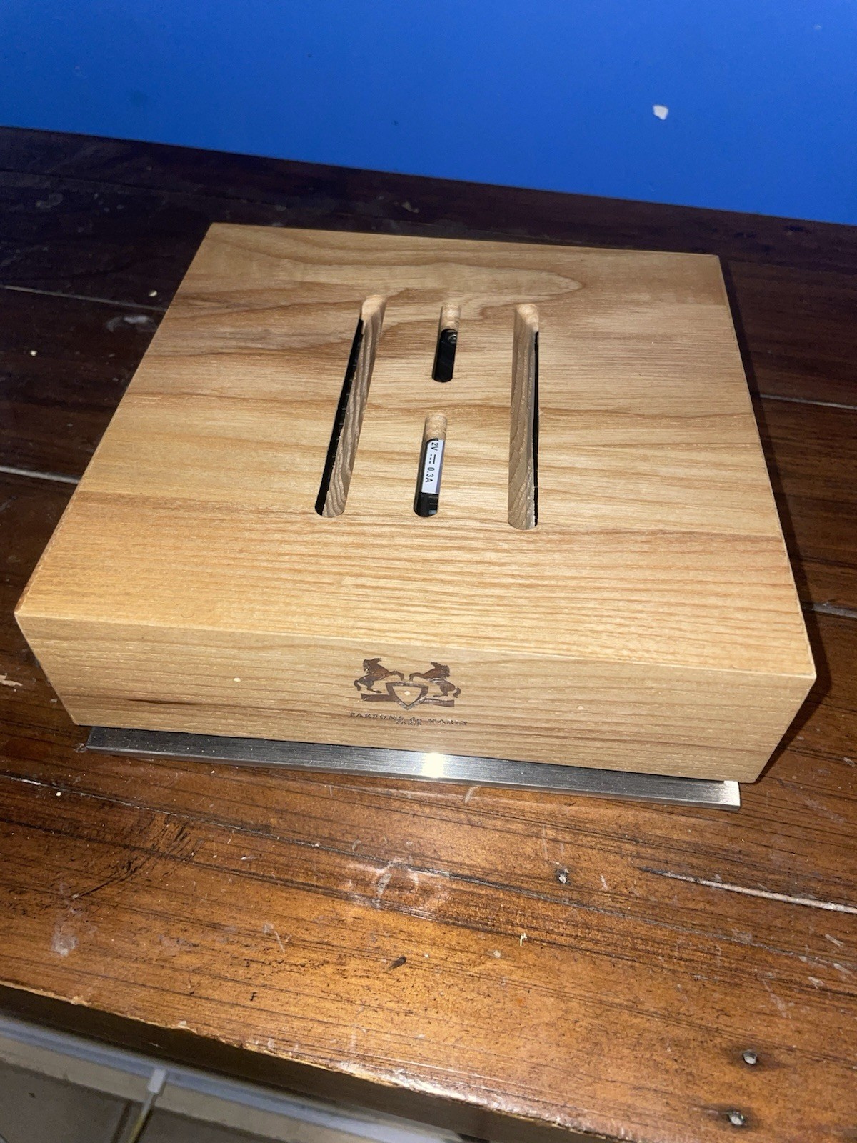 Picture 1 of 5