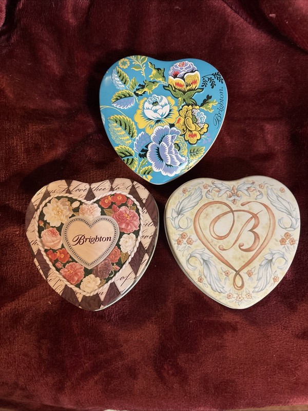 Set Of 3 Brighton Heart-Shaped Metal Tin Trinket Boxes. In Great Condition. ￼