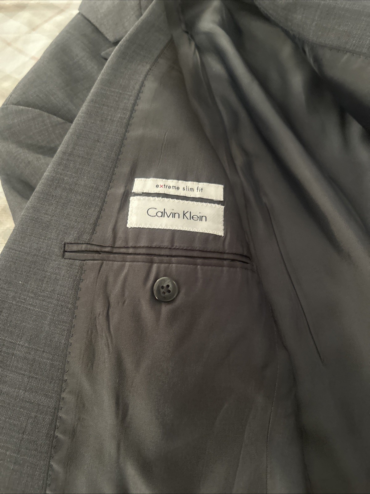 Calvin Klein Men's Solid Gray Suit 2-Piece Extreme Slim Fit thumbnail 4