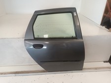 tür hinten rechts MERCEDES CLASE A W168 140 168.031 1997 4596562 tür hinten rechts MERCEDES CLASE A W168 140 168.031 1997 4596562