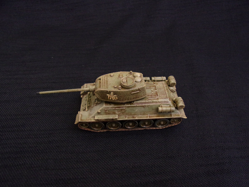 upgraded T-34/85 1944, Amercom 1/72 - Picture 4 of 9