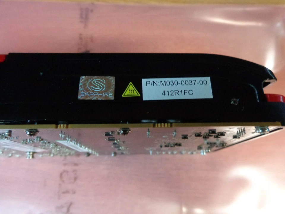 AMD Radeon HD 7970 3GB Video Card PCI-E HDMI/DVI/Dual Mini DP 299-1e208-400sa - Image 2 of 4