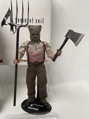 Hot Toys Resident Evil 4 Ganado Chainsaw 1/6 Action Figure 12