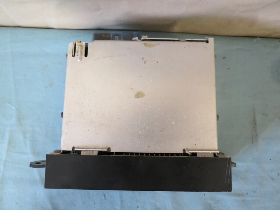 ✅ Unidad de control de clima 88-93 New Yorker Imperial LeBaron 5th Avenue OEM 4462497 Foto 2 de 4