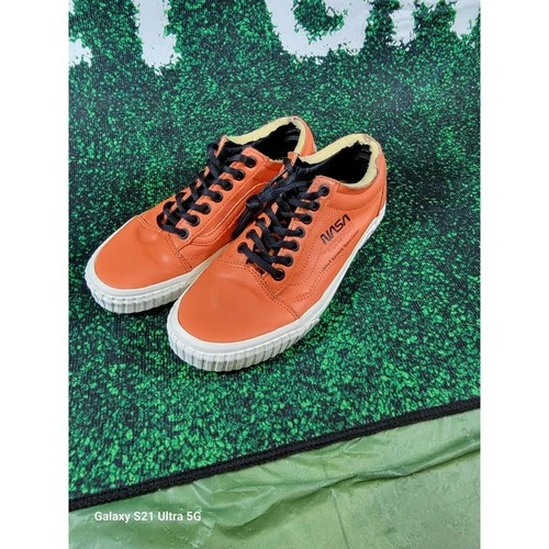 Size 7 - VANS NASA x Old Skool Orange Space Voyager/Space Shuttle (230)