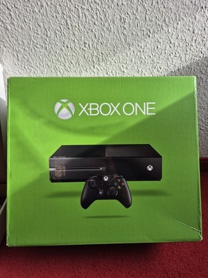 Microsoft Xbox One 500GB Spielekonsole - Schwarz (5C5-00013) + 1 Spiel