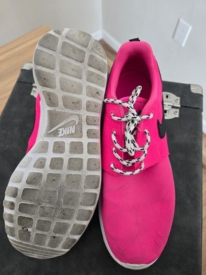 Nike Roshe Run Sneakers Size 7 Athletic Running Shoes Lightweight Casual