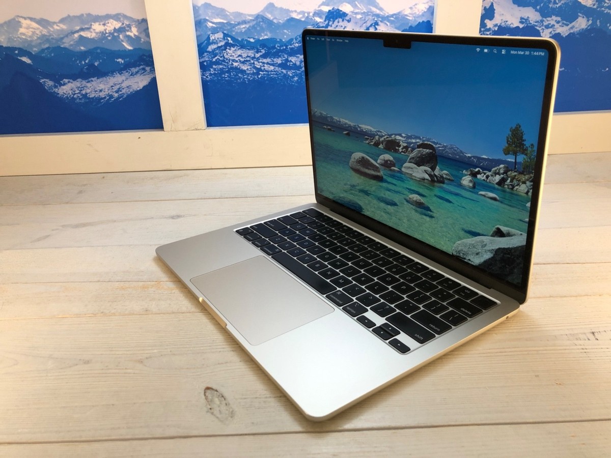 Apple MacBook Air 2022 13