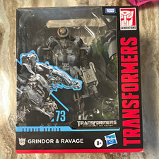 Hasbro Transformers Studio Series 73 Grindor & Ravage Figure Backdrop