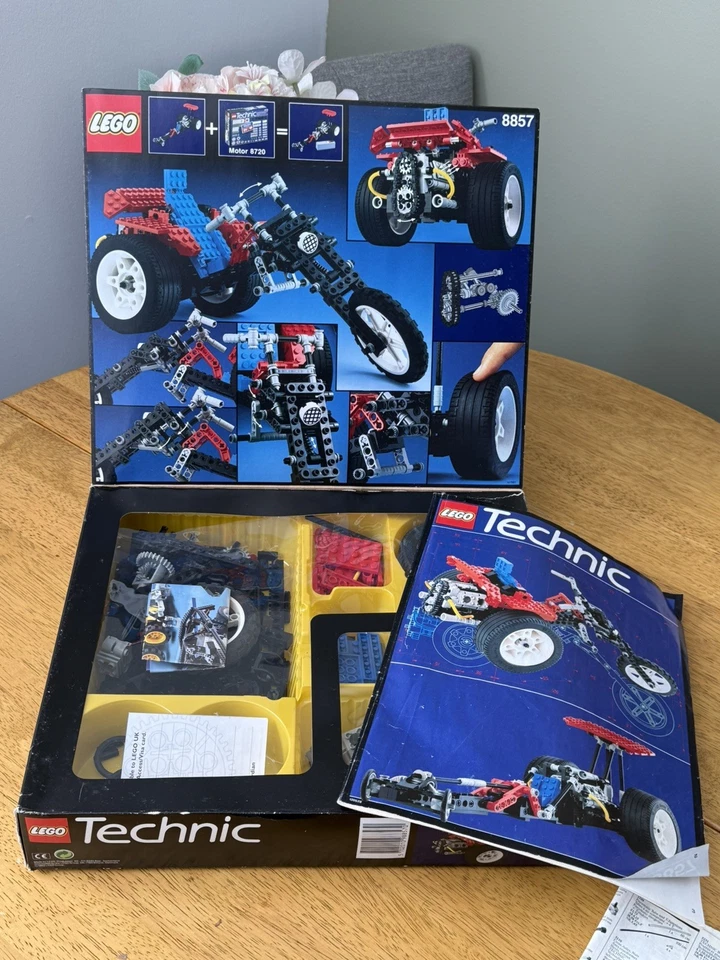 LEGO Technic 8857 Street Chopper / Trike, photo 2 of 5