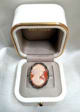 BELLISSIMO ANTICO CAMMEO DI CONCHIGLIA MONTATO A SPILLA / PENDENTE EPOCA 1900.