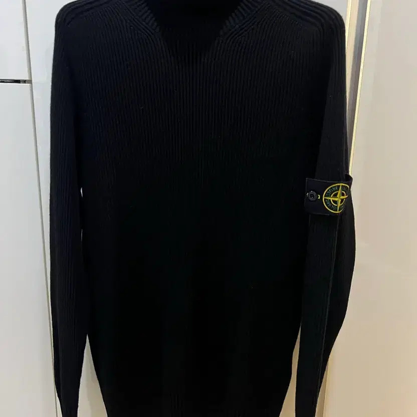 Stone Island Men's Turtle Neck Knit XL - Excellent Condition thumbnail 2