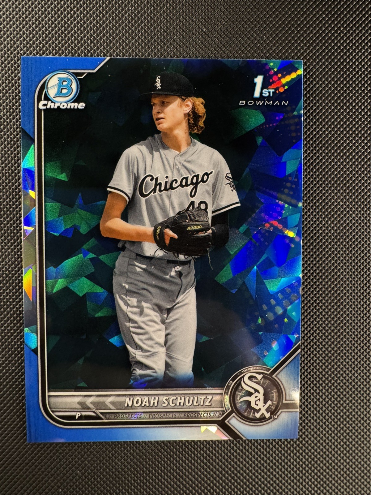 2022 Bowman Chrome 1st Sapphire Refractor Noah Schultz - BDC-56 