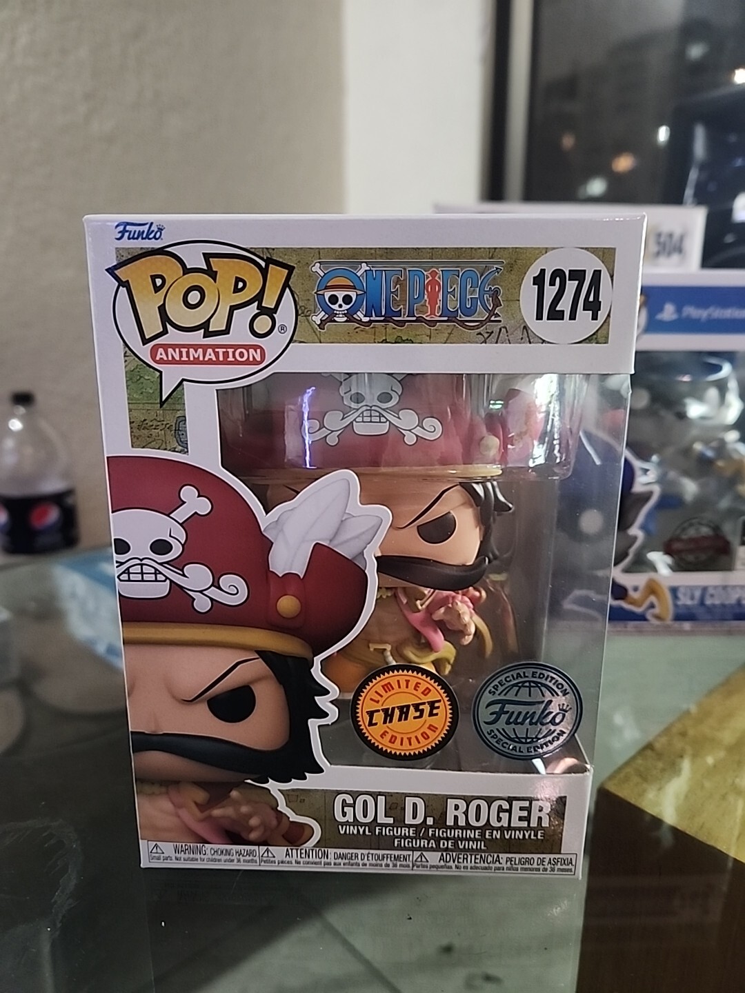 Funko Pop Gol D Roger Chase 1274 with Protector Near Mint 9.5 Condition
