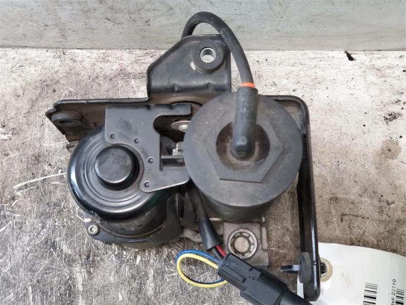 2008 Lincoln Navigator Suspension Pump 108,017 MILES OEM MPN: 7L14-3B484- AE - Image 2 of 4