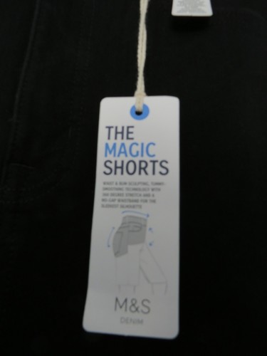 M&S The Magic Shorts Bermuda Black UK 12 Jeans Body Sculpting - Picture 3 of 5
