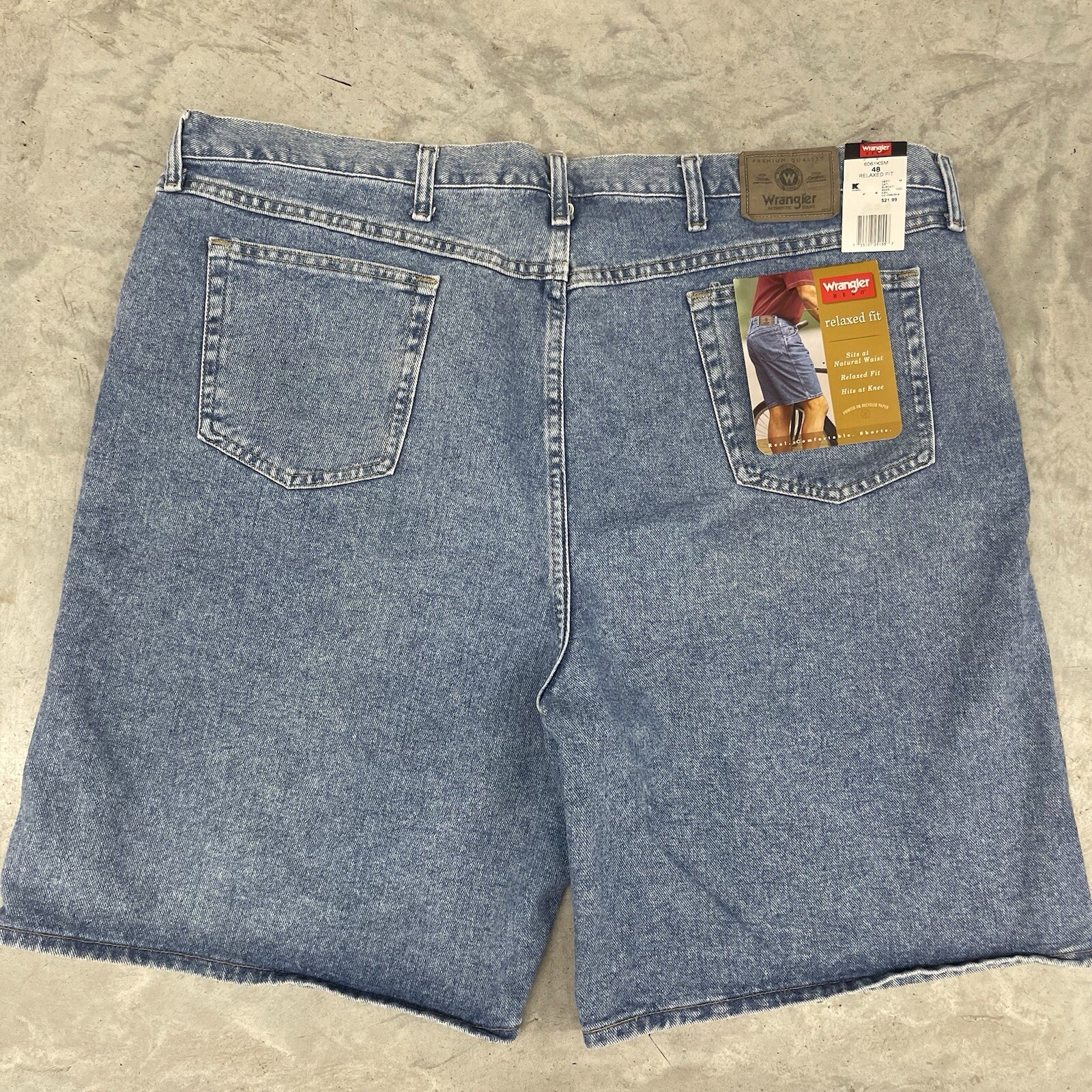 Wrangler Hero Shorts Mens 48 Blue Denim Flat Front Relaxed Fit Knee Length NWT