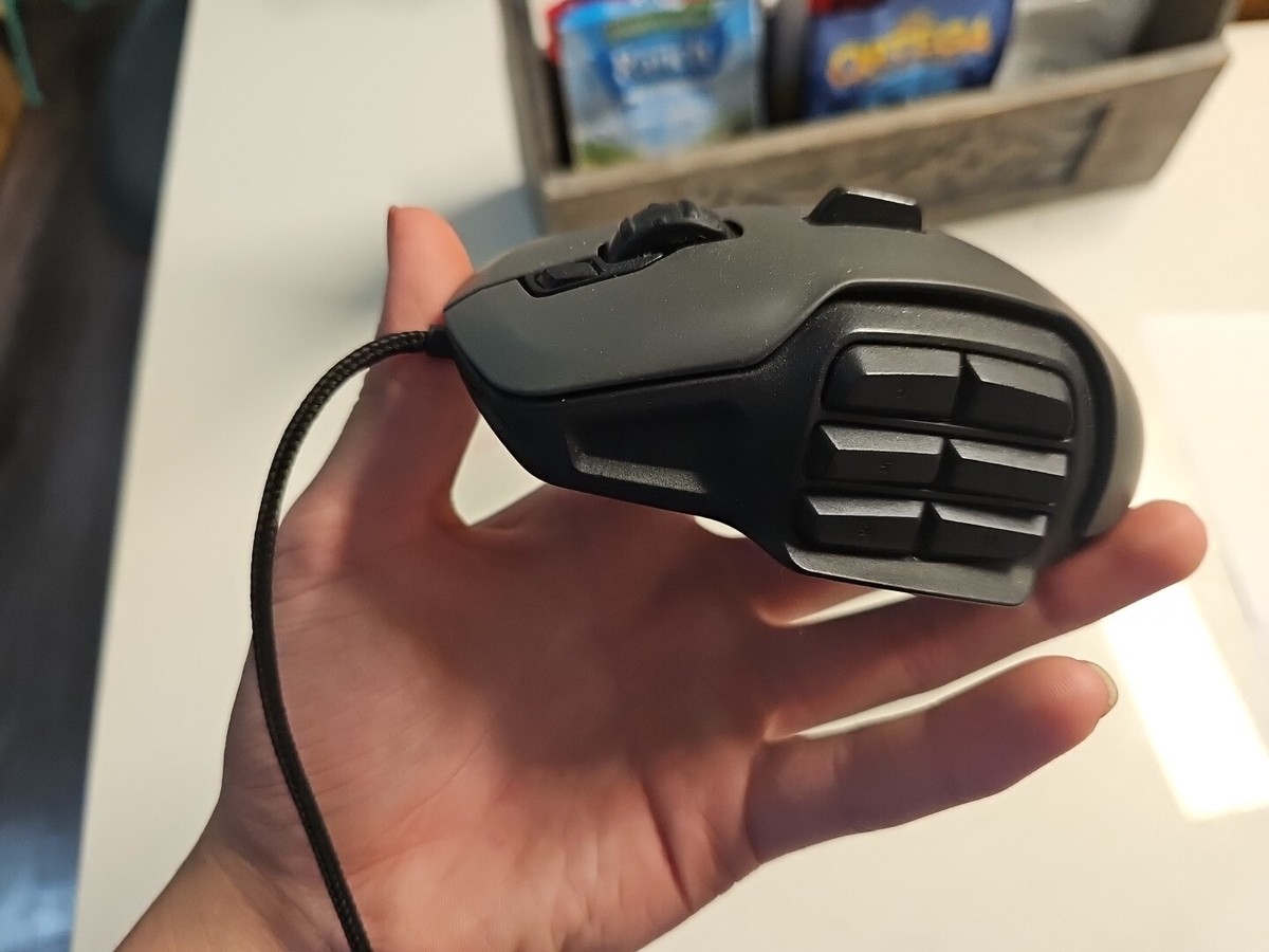 Roccat NYTH 中古動作確認済み ROC-11-901-AS Amazon.co.jp