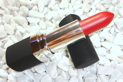 Avon DELICATE MATTE Lippenstift Farbe Bitten Apple Matt Trends