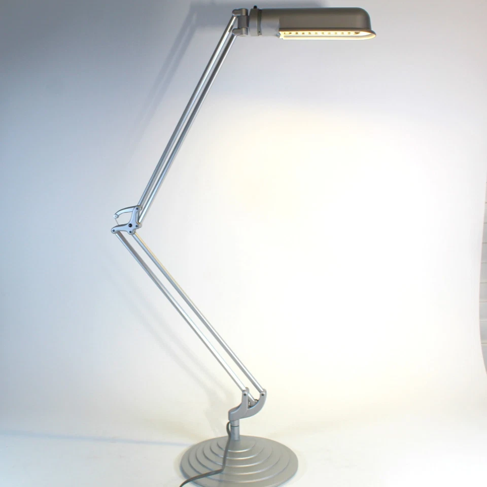 Humanscale Task Light Desk Table Lamp Adjustable Swing Arm With Base - Image 3 of 4