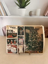 Vogue Craft Pattern 2776 UNCUT Christmas Tree Skirt Ornaments Stockings Wreath